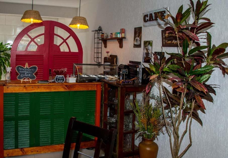 Отель Celeiro Cafe Com Arte Ангра-дус-Рейс Экстерьер фото